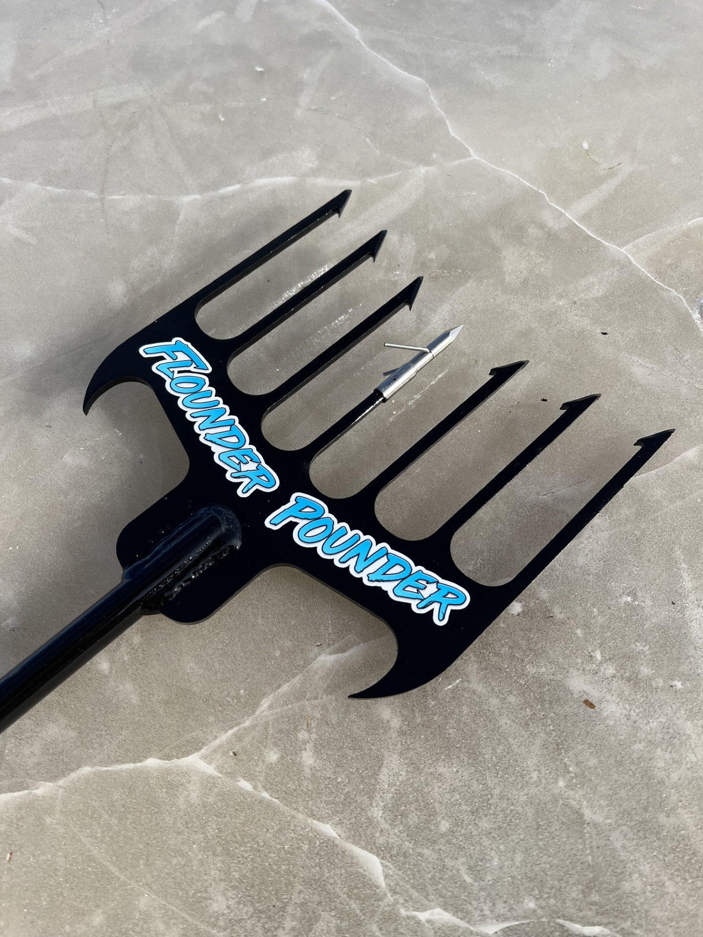 Flounder Pounder Darkhouse Ice Fishing Spear